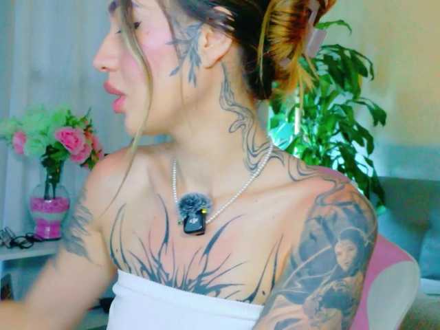 TaylorKnapp's BongaCams show and profile