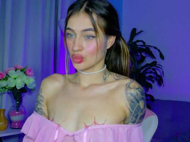 TaylorKnapp's BongaCams show and profile