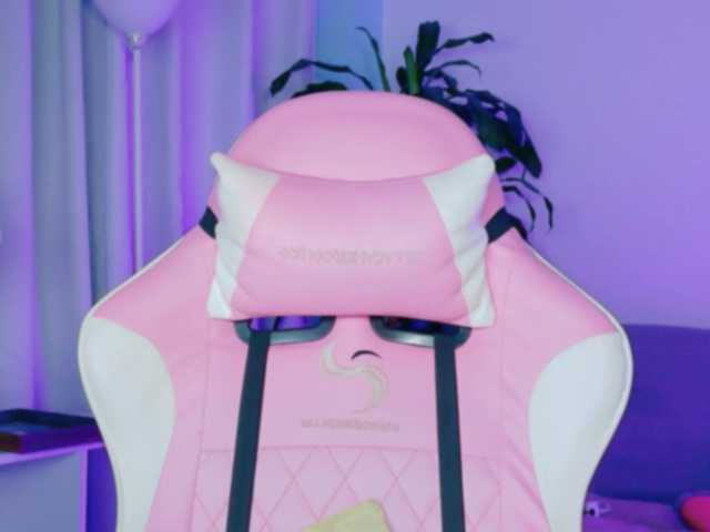 TaylorKnapp's BongaCams show and profile