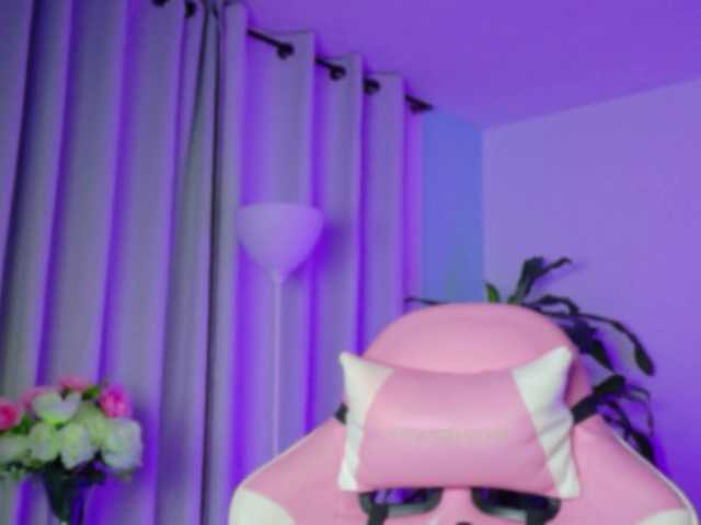 TaylorKnapp's BongaCams show and profile