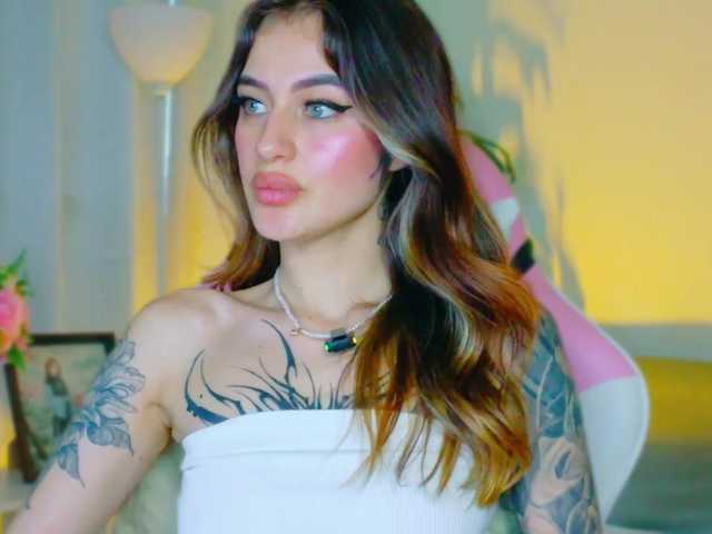 TaylorKnapp's BongaCams show and profile