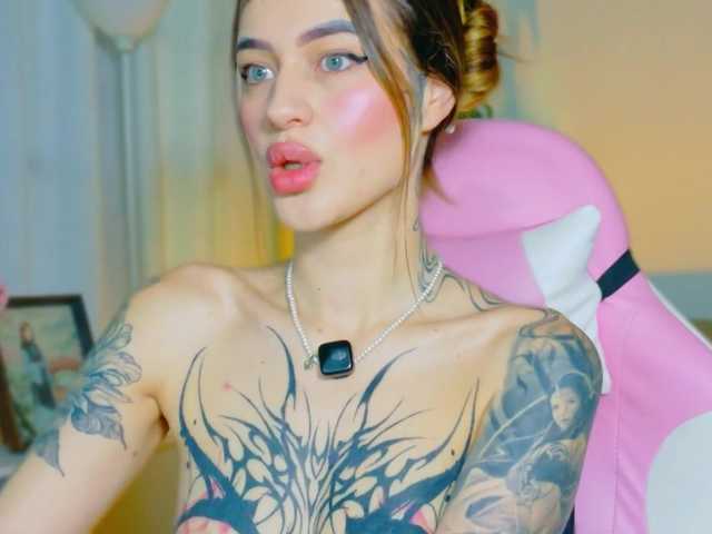 TaylorKnapp's BongaCams show and profile