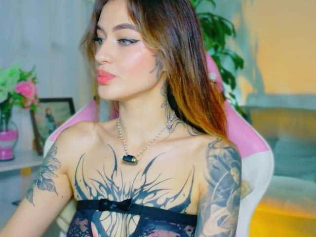 TaylorKnapp's BongaCams show and profile