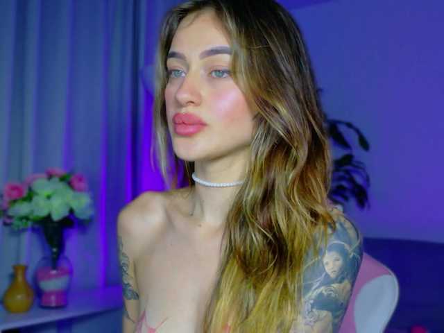 TaylorKnapp's BongaCams show and profile