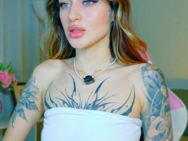 TaylorKnapp's BongaCams show and profile