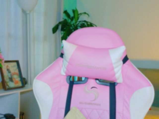 TaylorKnapp's BongaCams show and profile