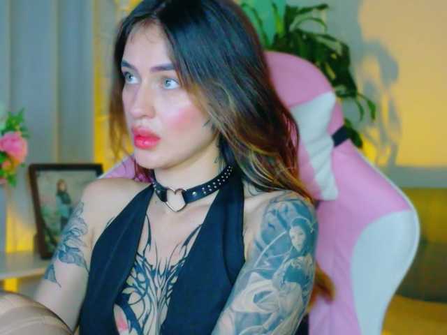 TaylorKnapp's BongaCams show and profile