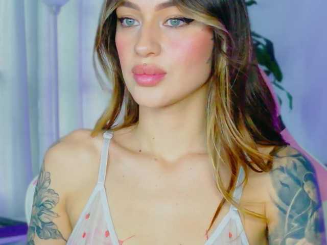 TaylorKnapp's BongaCams show and profile