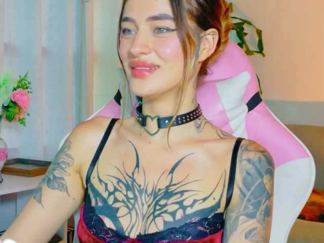 TaylorKnapp's BongaCams show and profile