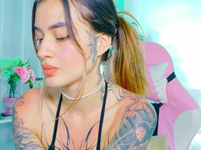 TaylorKnapp's BongaCams show and profile