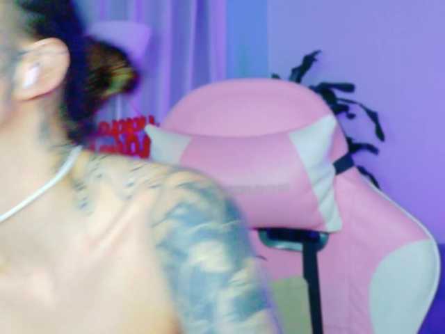 TaylorKnapp's BongaCams show and profile