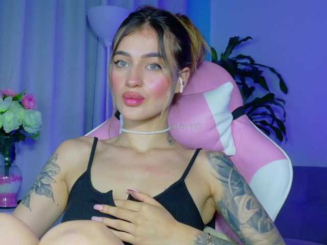 TaylorKnapp's BongaCams show and profile