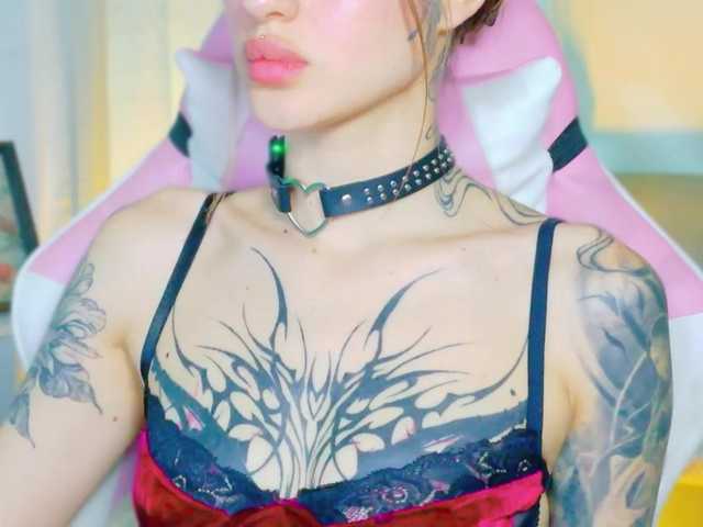 TaylorKnapp's BongaCams show and profile