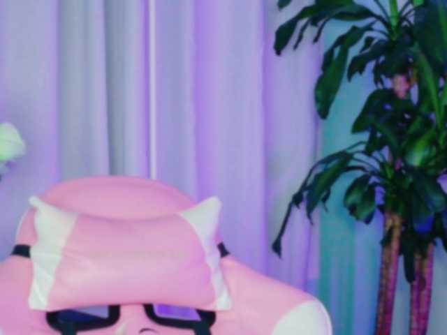 TaylorKnapp's BongaCams show and profile