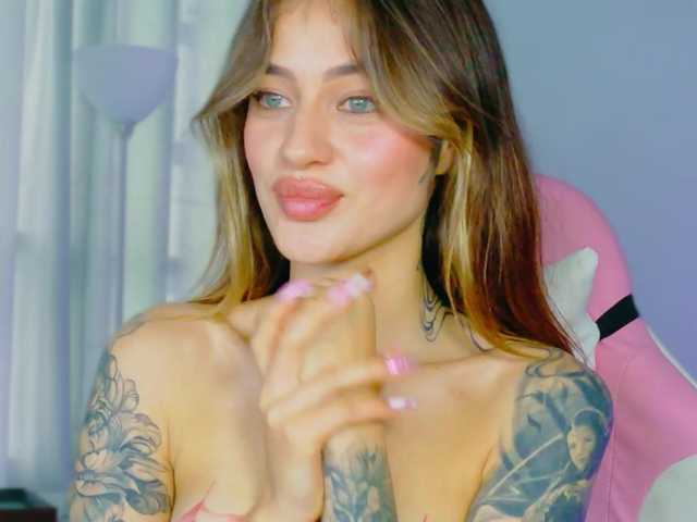 TaylorKnapp's BongaCams show and profile