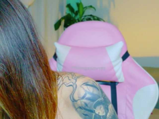 TaylorKnapp's BongaCams show and profile