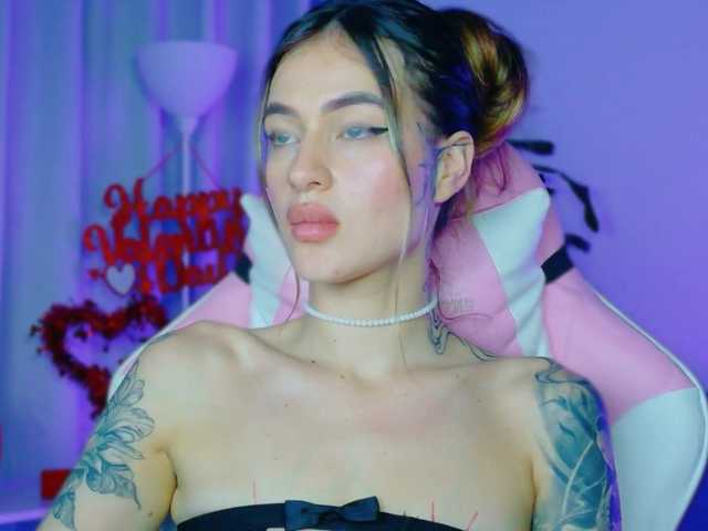 TaylorKnapp's BongaCams show and profile