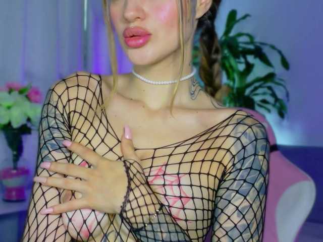 TaylorKnapp's BongaCams show and profile