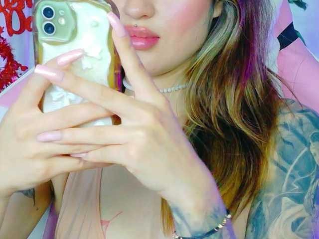 TaylorKnapp's BongaCams show and profile