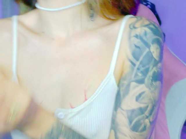 TaylorKnapp's BongaCams show and profile