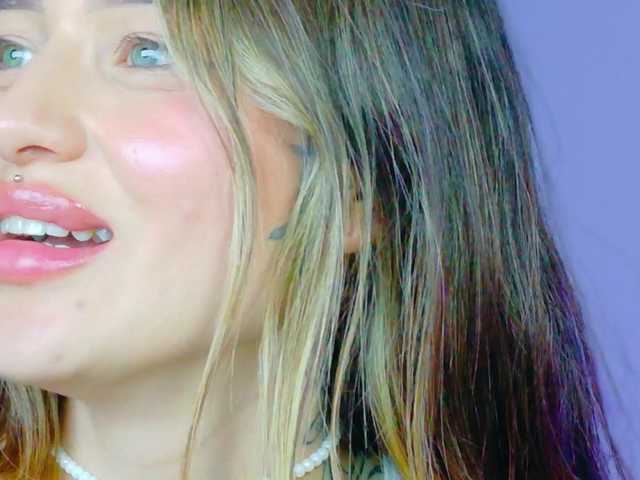 TaylorKnapp's BongaCams show and profile