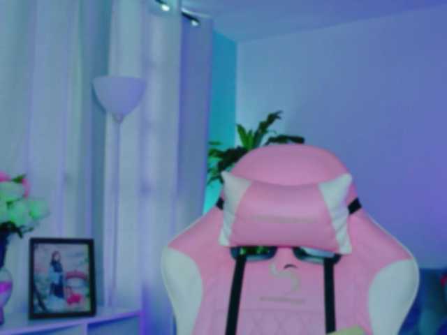 TaylorKnapp's BongaCams show and profile