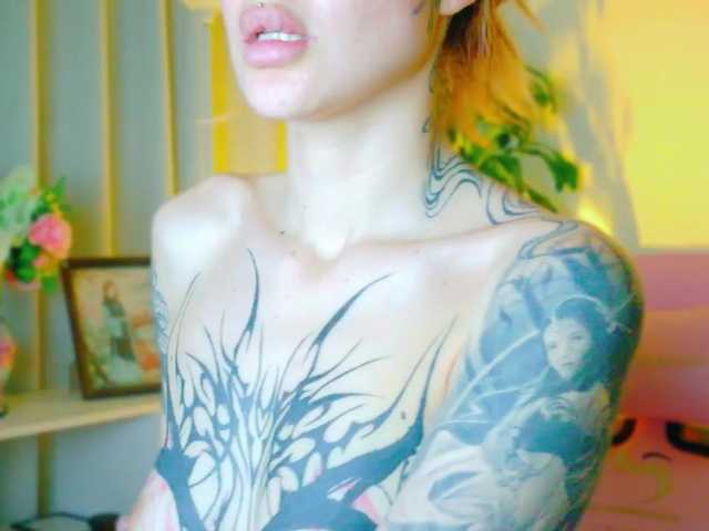 TaylorKnapp's BongaCams show and profile