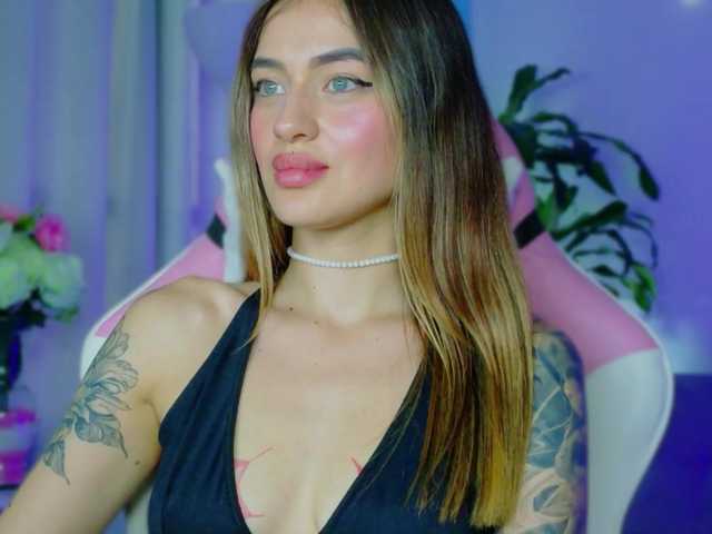 TaylorKnapp's BongaCams show and profile