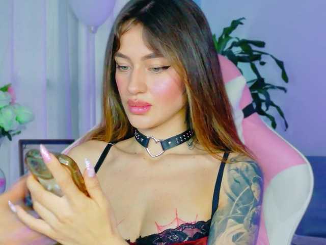 TaylorKnapp's BongaCams show and profile