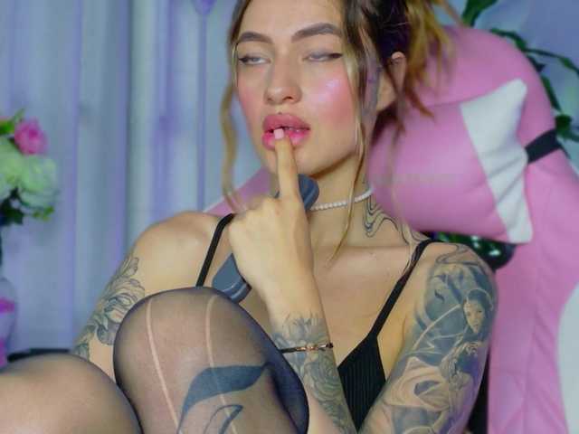 TaylorKnapp's BongaCams show and profile