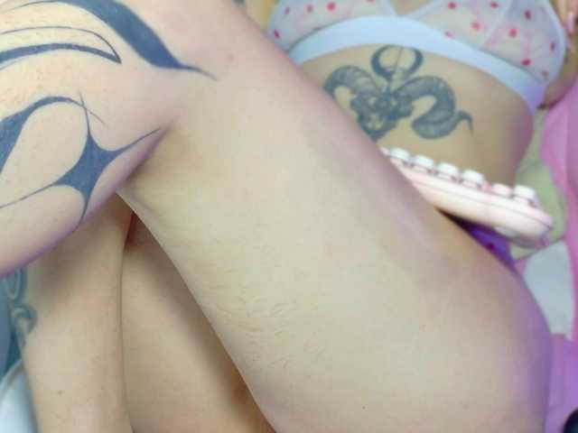 TaylorKnapp's BongaCams show and profile