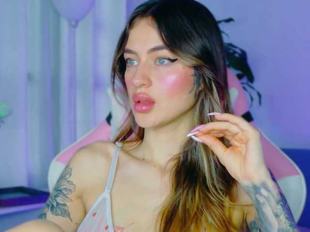 TaylorKnapp's BongaCams show and profile