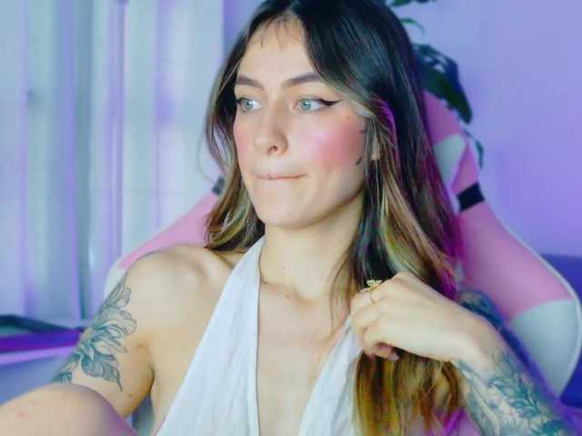 TaylorKnapp's BongaCams show and profile