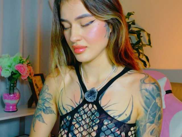 TaylorKnapp's BongaCams show and profile