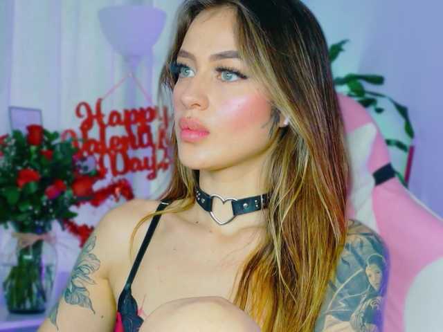 TaylorKnapp's BongaCams show and profile