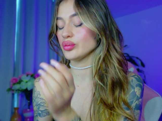 TaylorKnapp's BongaCams show and profile