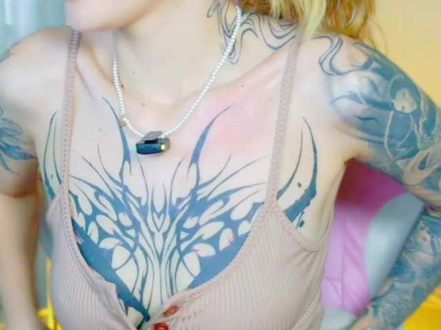 TaylorKnapp's BongaCams show and profile