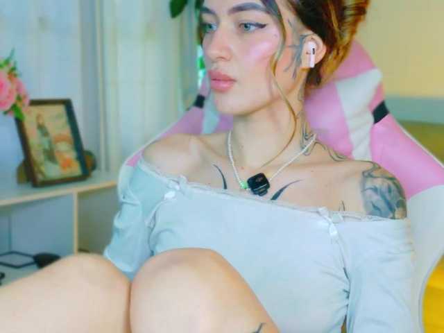 TaylorKnapp's BongaCams show and profile