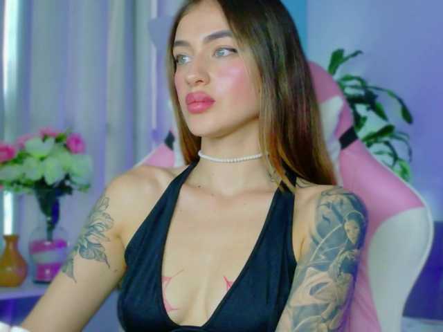 TaylorKnapp's BongaCams show and profile