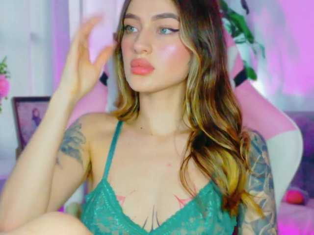 TaylorKnapp's BongaCams show and profile