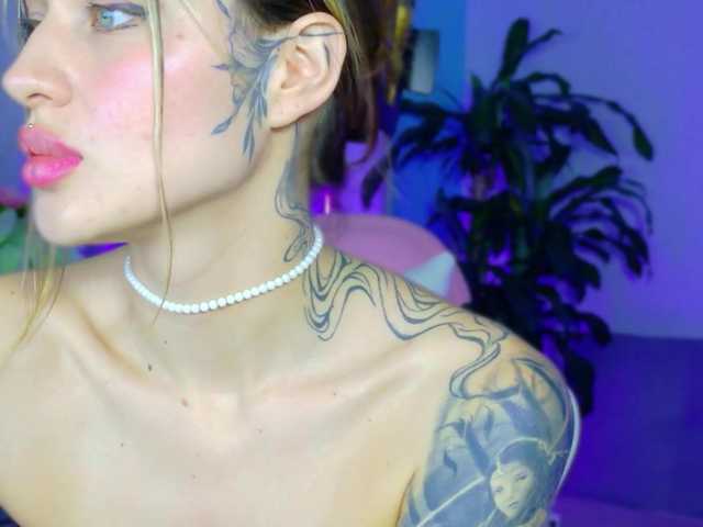 TaylorKnapp's BongaCams show and profile