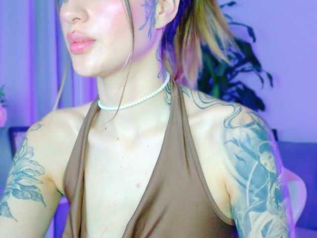 TaylorKnapp's BongaCams show and profile