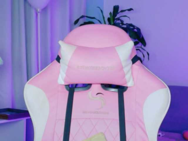 TaylorKnapp's BongaCams show and profile