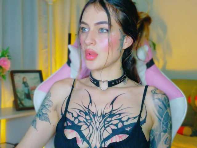 TaylorKnapp's BongaCams show and profile