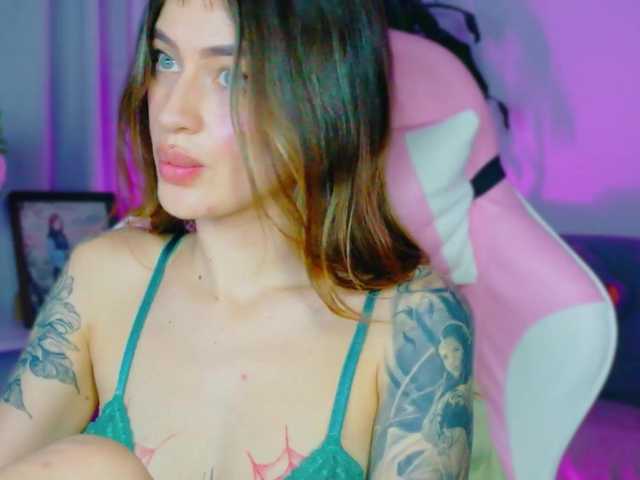 TaylorKnapp's BongaCams show and profile