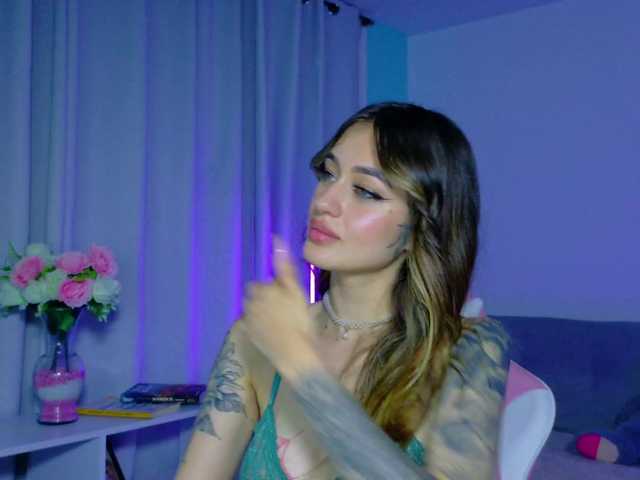 TaylorKnapp's BongaCams show and profile