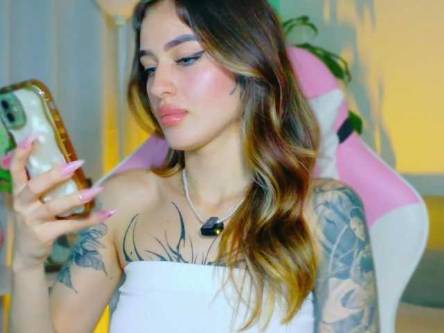 TaylorKnapp's BongaCams show and profile