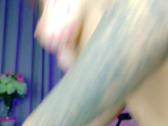 TaylorKnapp's BongaCams show and profile