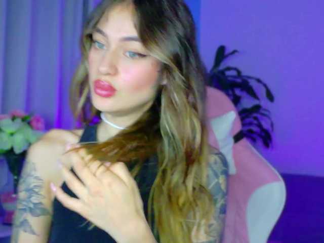 TaylorKnapp's BongaCams show and profile