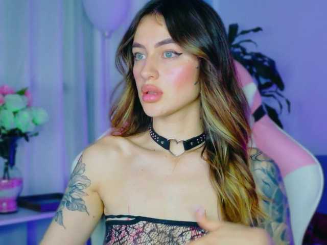 TaylorKnapp's BongaCams show and profile